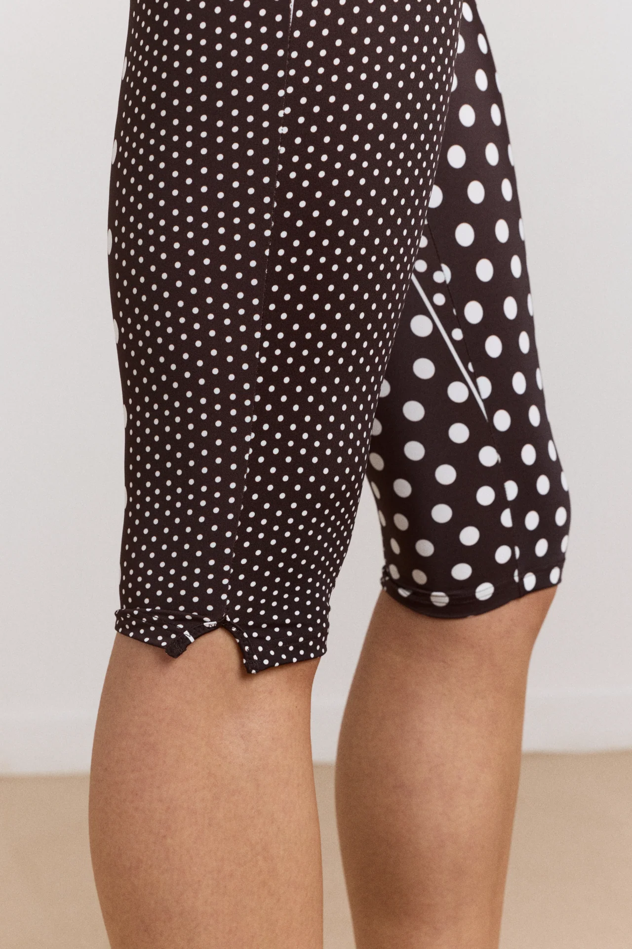 Cove Capri Pant - Spot Stripe Print - Image 13