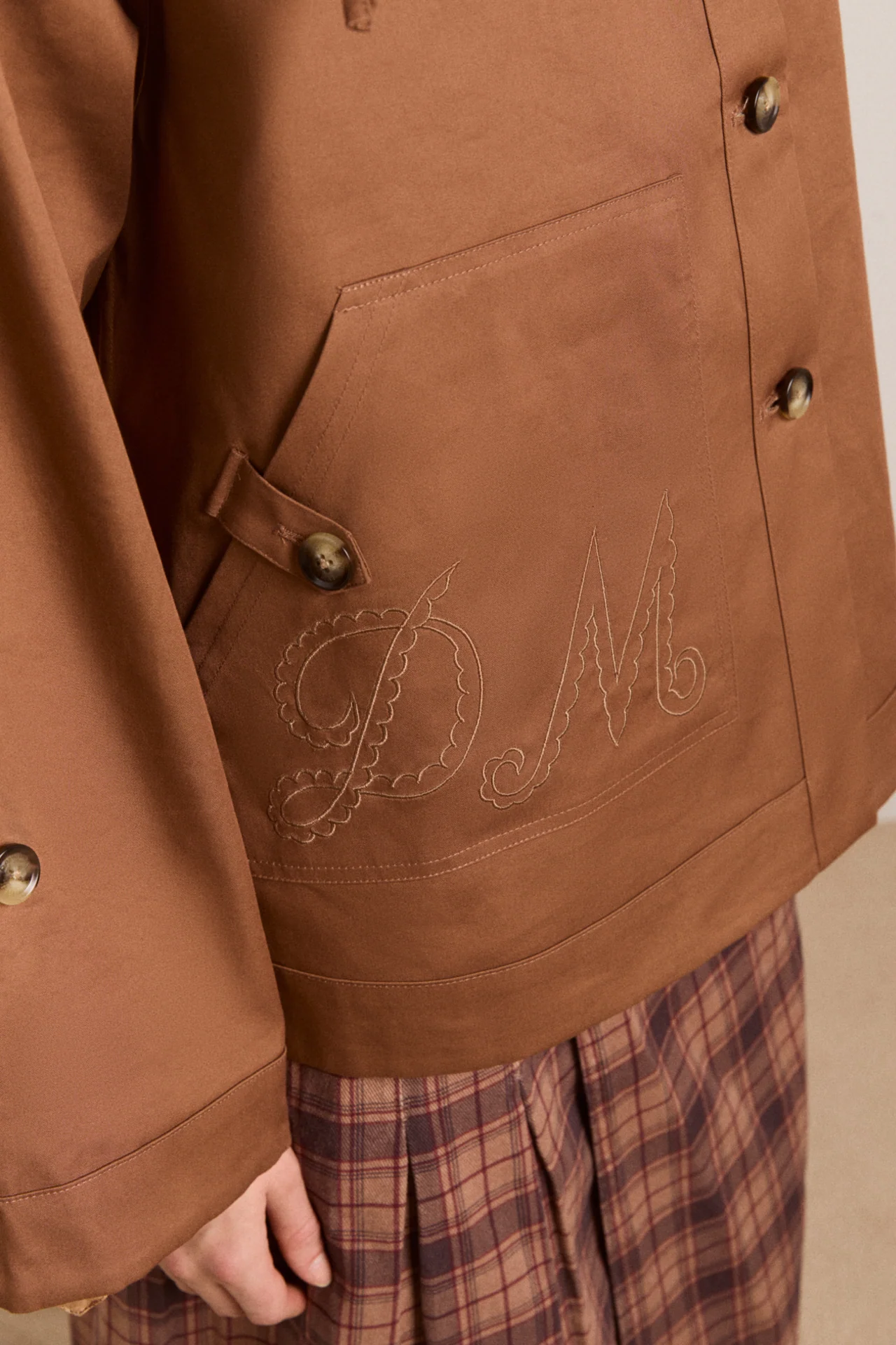 Reversible Jerry Crop Trench Coat - Camel Spot - Image 17
