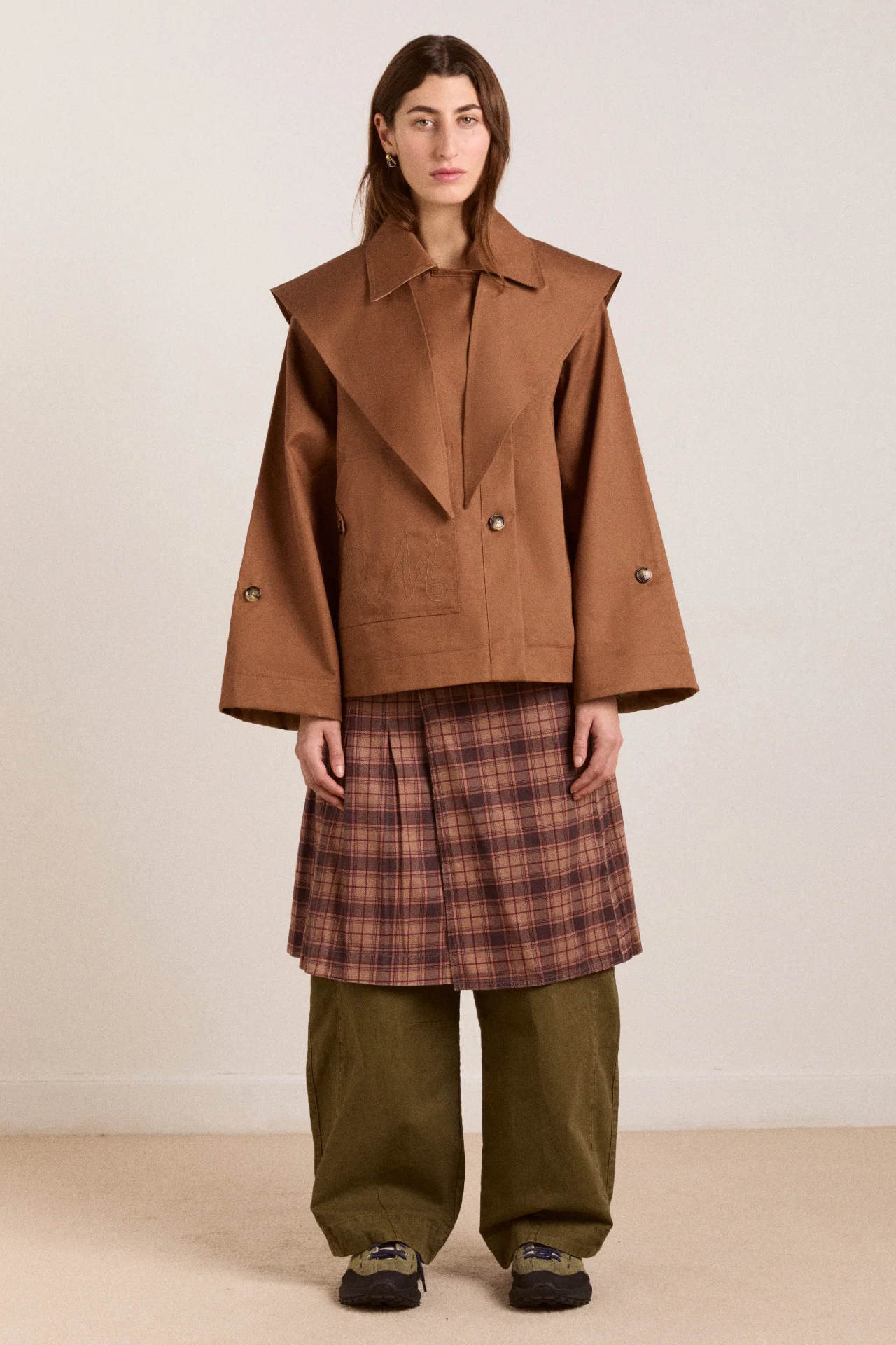 Reversible Jerry Crop Trench Coat - Camel Spot - Image 6