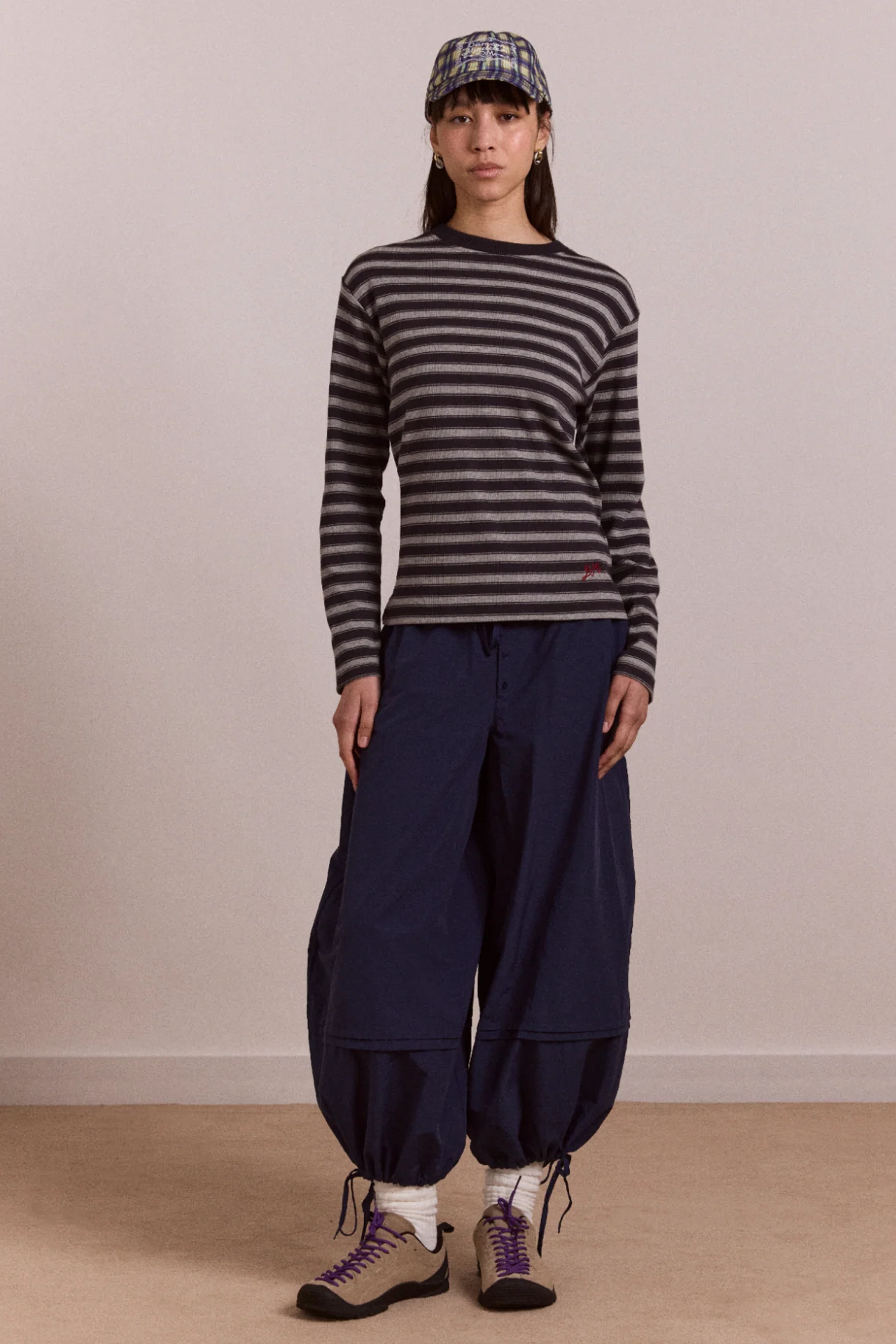 Lilah Fitted Ls Tee - Grey Marl Stripe - Image 2