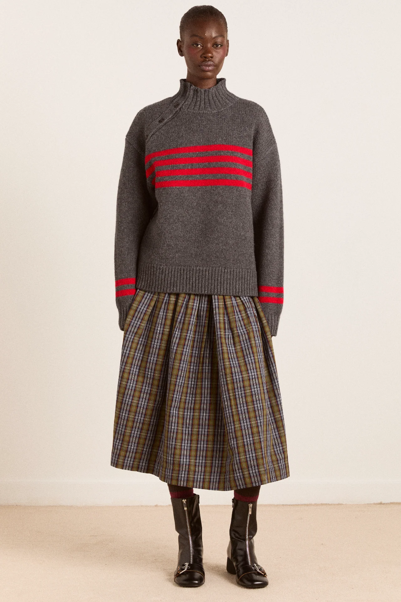 Tallulah High Neck Lambswool Jumper - Charcoal/Red - Image 3